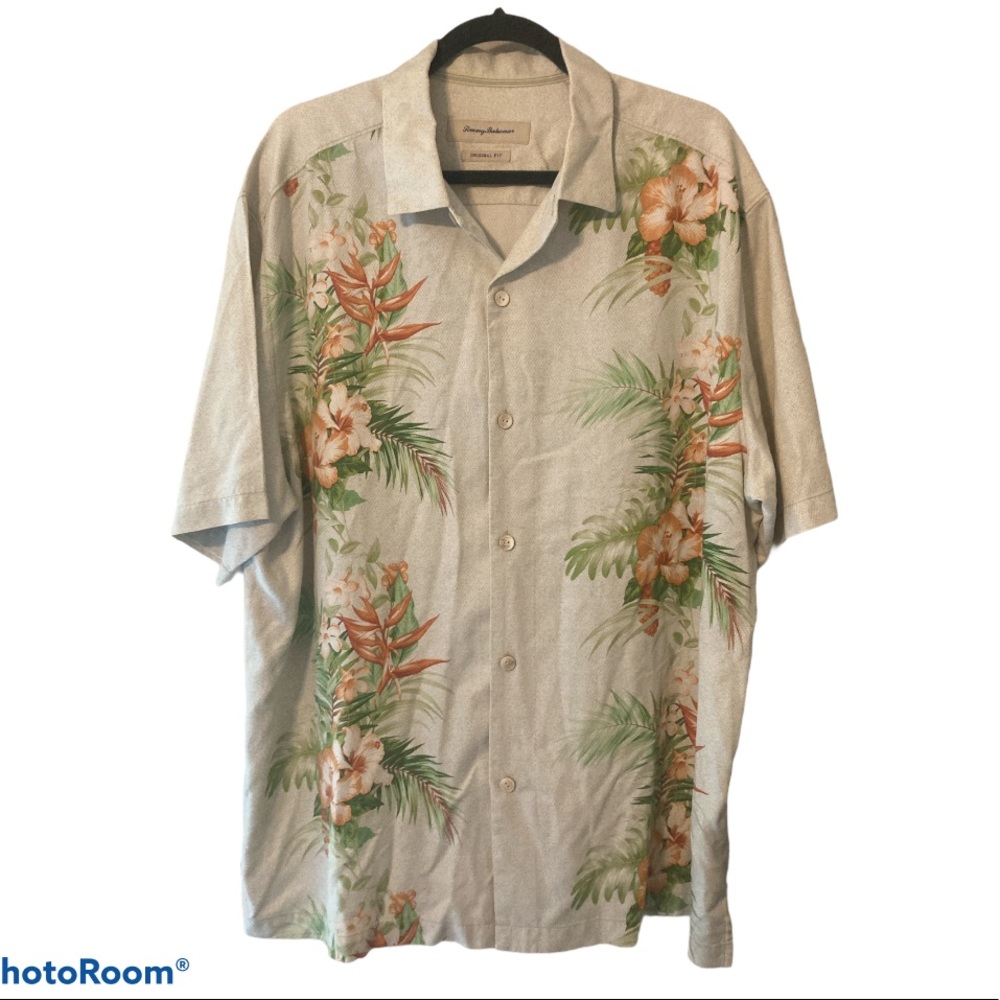 EUC Tommy Bahama 100% silk Hawaiian shirt